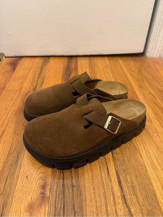 Birkenstock Shoes - Birkenstock Chunky Boston brown Suede clog with Buckle